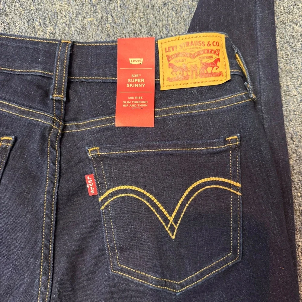 Levis 535 Super Skinny Jeans Womens 28x30 Dark Wash Mid Rise Denim Indigo NWT